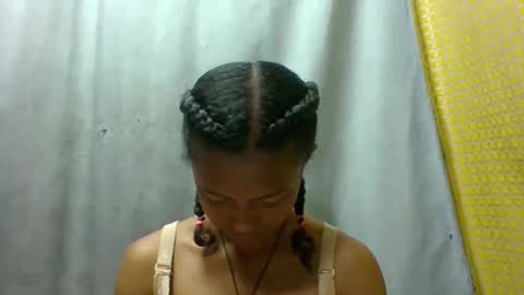 elaliealdy online show from September 19, 2025, 6:04 am