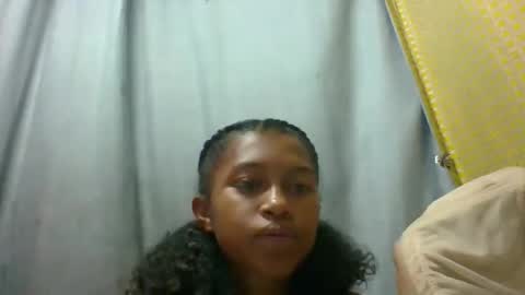 elaliealdy online show from October 15, 2025, 6:46 am