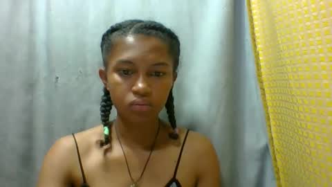 elaliealdy online show from October 30, 2025, 9:33 am