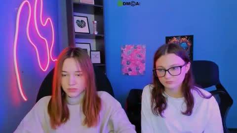 Snapshot of elani_grey chatting on February 13, 2026, 12:45 pm elani online show from February 13, 2026, 12:45 pm