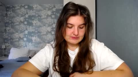 Snapshot of elanis_blair chatting on March 27, 2026, 1:00 pm Elanis online show from March 27, 2026, 1:00 pm