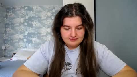 Snapshot of elanis_blair chatting on April 22, 2026, 10:28 am Elanis online show from April 22, 2026, 10:28 am