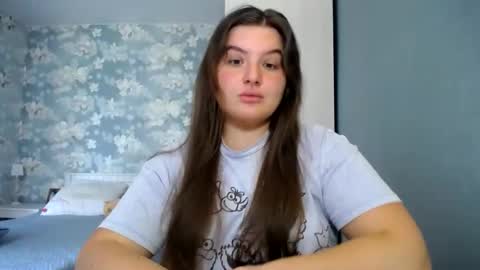 Snapshot of elanis_blair chatting on April 24, 2026, 10:28 am Elanis online show from April 24, 2026, 10:28 am