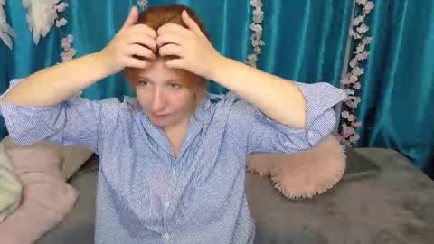 Snapshot of elannaria chatting on October 22, 2025, 3:34 pm Elanna online show from October 22, 2025, 3:34 pm