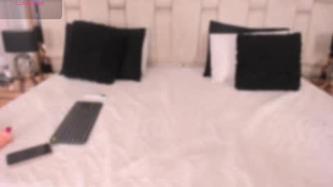 Snapshot of elarabbit chatting on January 13, 2026, 12:21 pm Ela online show from January 13, 2026, 12:21 pm