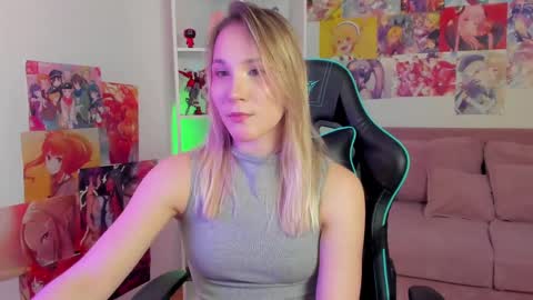 elaravoltage online show from April 15, 2026, 8:09 pm