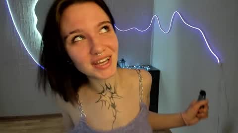 elastikiss online show from March 6, 2026, 4:09 am