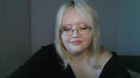 Snapshot of elayne_sweet chatting on May 2, 2026, 6:07 am elayne_sweet online show from May 2, 2026, 6:07 am