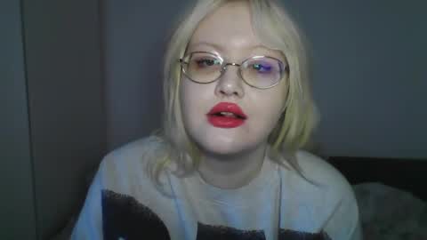Snapshot of elayne_sweet chatting on May 13, 2026, 6:11 am elayne_sweet online show from May 13, 2026, 6:11 am