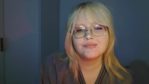 Snapshot of elayne_sweet chatting on May 29, 2026, 6:11 am elayne_sweet online show from May 29, 2026, 6:11 am