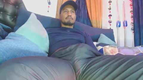 Snapshot of elcaballeroblack chatting on February 20, 2026, 2:17 pm elcaballeroblack online show from February 20, 2026, 2:17 pm