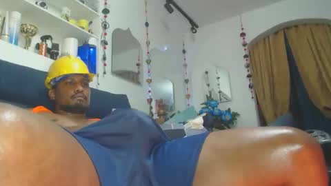 Snapshot of elcaballeroblack chatting on February 26, 2026, 5:06 am elcaballeroblack online show from February 26, 2026, 5:06 am