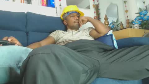 Snapshot of elcaballeroblack chatting on March 1, 2026, 5:04 pm elcaballeroblack online show from March 1, 2026, 5:04 pm