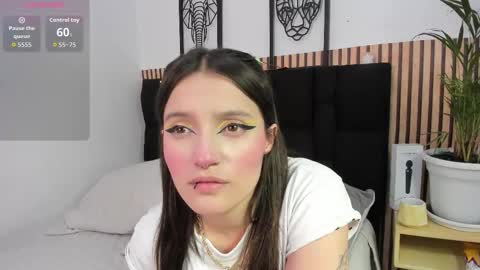 Elecktra online show from November 6, 2025, 7:59 pm