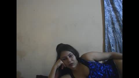 Isabella online show from February 13, 2026, 10:50 pm