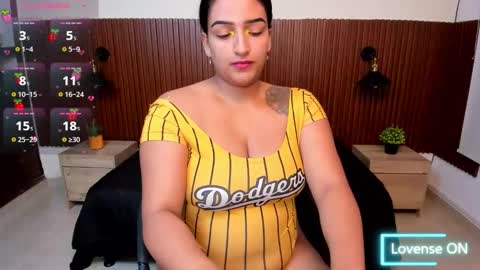 Snapshot of electrarose_ chatting on October 17, 2025, 11:35 am Electra Rose online show from October 17, 2025, 11:35 am