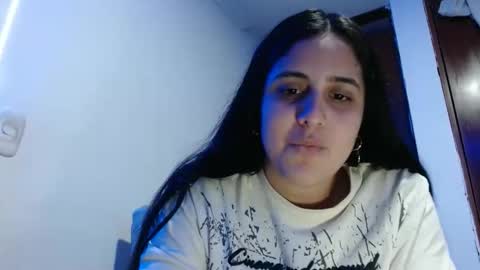 electraweb_09 online show from October 17, 2025, 8:22 pm