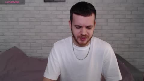 Snapshot of electric_smile chatting on March 12, 2026, 8:53 am Alex online show from March 12, 2026, 8:53 am