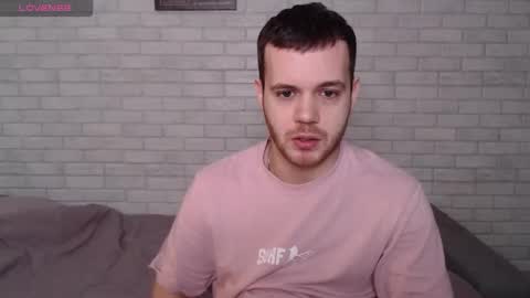 Snapshot of electric_smile chatting on March 16, 2026, 7:45 am Alex online show from March 16, 2026, 7:45 am