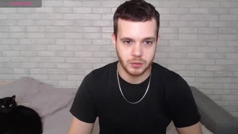 Snapshot of electric_smile chatting on March 19, 2026, 9:02 am Alex online show from March 19, 2026, 9:02 am