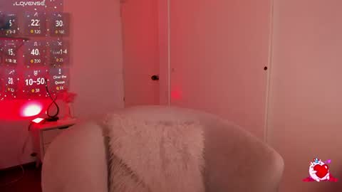 Snapshot of elegant_rouse chatting on June 26, 2026, 9:52 pm Rouse online show from June 26, 2026, 9:52 pm