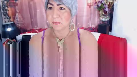 Snapshot of elektra_4_you chatting on April 9, 2026, 12:21 pm XIOMY give LIKE on my page online show from April 9, 2026, 12:21 pm