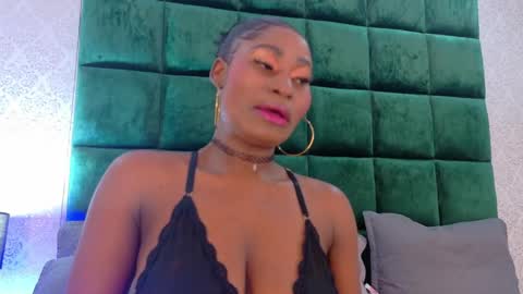 Snapshot of elektradoll1 chatting on May 5, 2026, 12:13 pm elektradoll1 online show from May 5, 2026, 12:13 pm