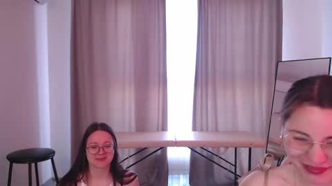 Snapshot of elena_vysotskaya chatting on April 27, 2026, 7:06 am Elena online show from April 27, 2026, 7:06 am