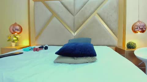 Snapshot of elena_watsonn chatting on May 16, 2026, 7:34 pm Elena Watsonn online show from May 16, 2026, 7:34 pm