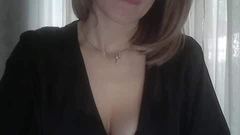 Snapshot of elenadream4990 chatting on February 27, 2026, 7:41 am elenadream4990 online show from February 27, 2026, 7:41 am