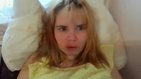 Snapshot of elenaflirt chatting on February 14, 2026, 3:42 pm Elena online show from February 14, 2026, 3:42 pm