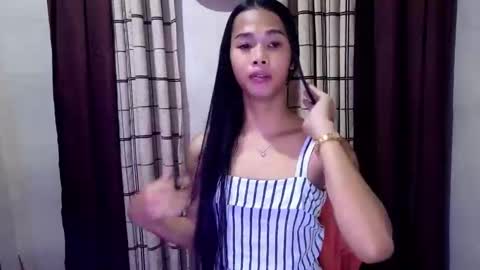 Call me Yours. online show from November 4, 2025, 10:14 am