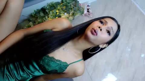 Call me Yours. online show from December 15, 2025, 2:21 pm