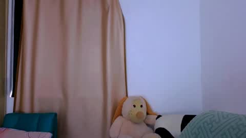 agnes online show from October 11, 2025, 6:39 pm