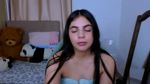 agnes online show from November 26, 2025, 8:32 pm