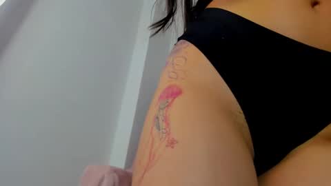 Elena  online show from January 15, 2026, 1:05 pm