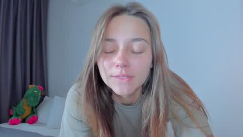 Eleonora online show from February 4, 2025, 8:35 am