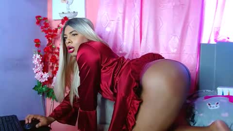 Snapshot of eletrabrowns chatting on February 28, 2025, 7:56 pm eletrabrowns online show from February 28, 2025, 7:56 pm