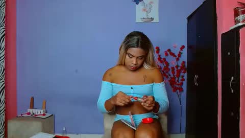 Snapshot of eletrabrowns chatting on September 26, 2025, 3:43 am eletrabrowns online show from September 26, 2025, 3:43 am