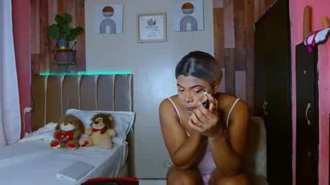 Snapshot of eletrabrowns chatting on October 14, 2025, 12:50 pm eletrabrowns online show from October 14, 2025, 12:50 pm