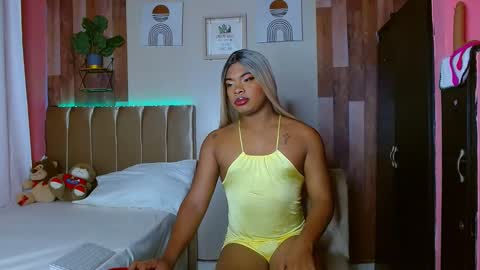 Snapshot of eletrabrowns chatting on October 16, 2025, 6:03 am eletrabrowns online show from October 16, 2025, 6:03 am