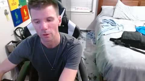 Snapshot of elevatetlb chatting on February 22, 2026, 7:08 am Walker online show from February 22, 2026, 7:08 am