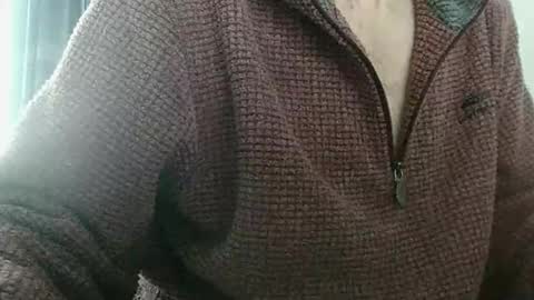 elfyonee online show from February 8, 2025, 12:06 pm