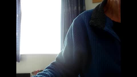 elfyonee online show from November 5, 2025, 11:43 am