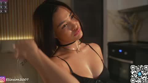 Snapshot of eli_asian chatting on May 2, 2026, 2:44 pm Eli online show from May 2, 2026, 2:44 pm