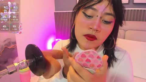 Snapshot of eli_yeager chatting on April 15, 2026, 7:43 pm Eli online show from April 15, 2026, 7:43 pm