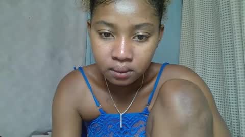 elia011 online show from February 23, 2025, 10:49 am