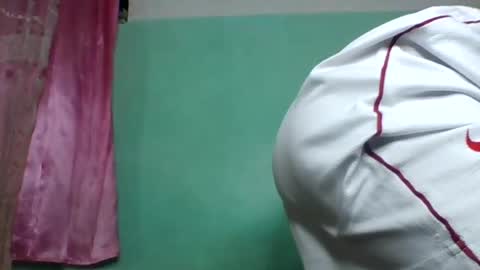 eliahsexy online show from July 6, 2026, 6:43 am