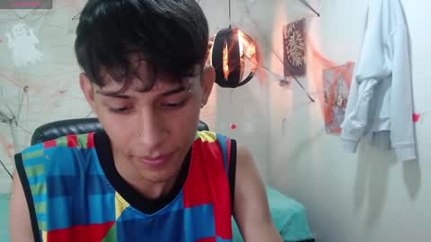 E L I A S online show from December 7, 2024, 5:15 am