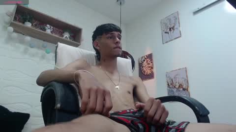 E L I A S online show from January 7, 2025, 8:13 am